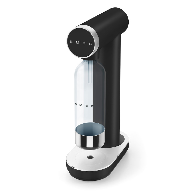 Машина за сода SMEG Collezione SKC01BLM, 800 мл, CO2, Предпазен клапан, Тавичка за отцеждане, Ръчна, Черен мат — оферта от alleop.bg