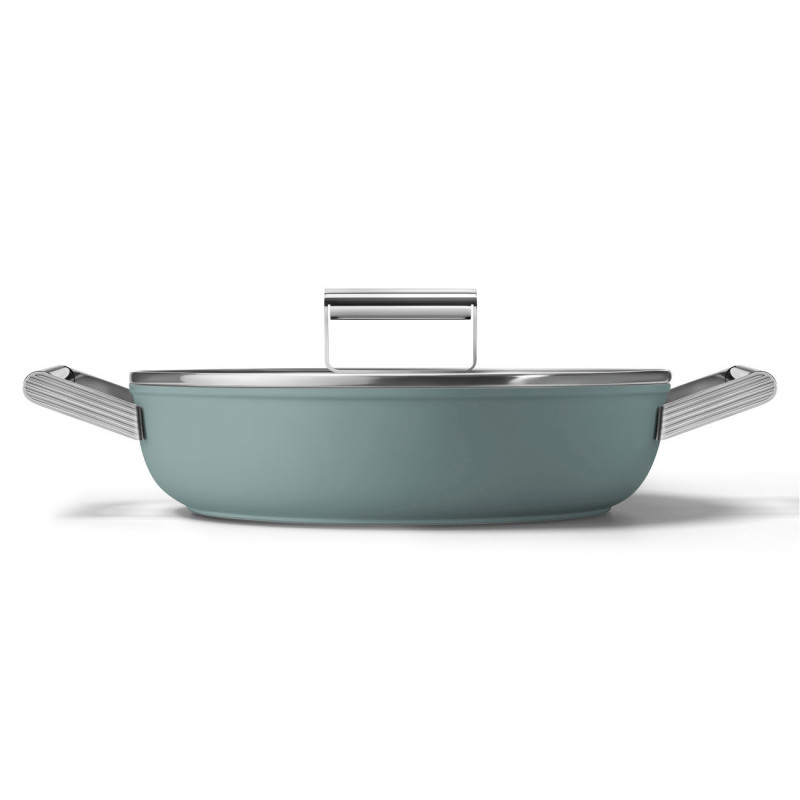 Плитка тенджера с капак Smeg DPF2812EGM, 28 см, 4.3 л, Керамично незалепващо покритие, Фурна до 250C, Без PFAS, Индукция, Изумрудено зелен — оферта от alleop.bg